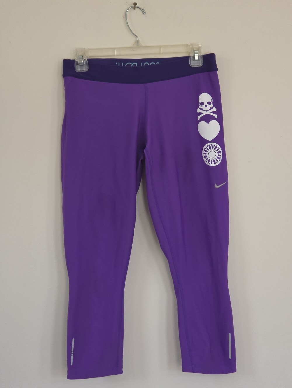 Nike Purple Skull Heart Logo Crop Active Leggings Size Large